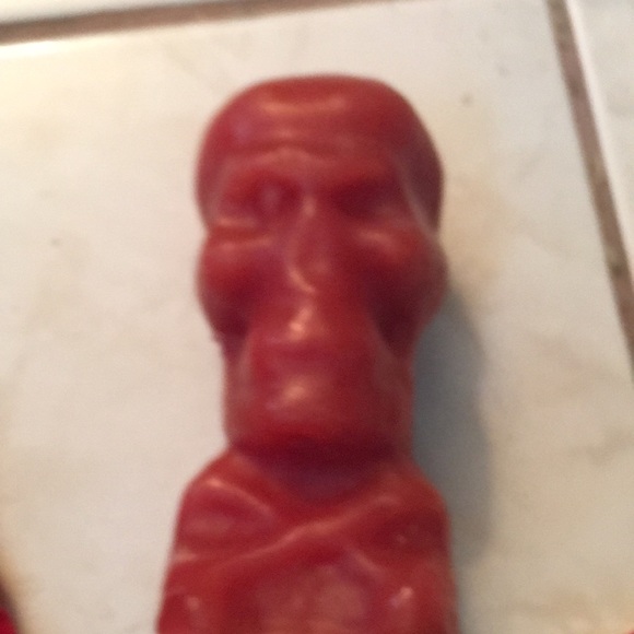 NWOT red skull and crossbones candle - Picture 2 of 2